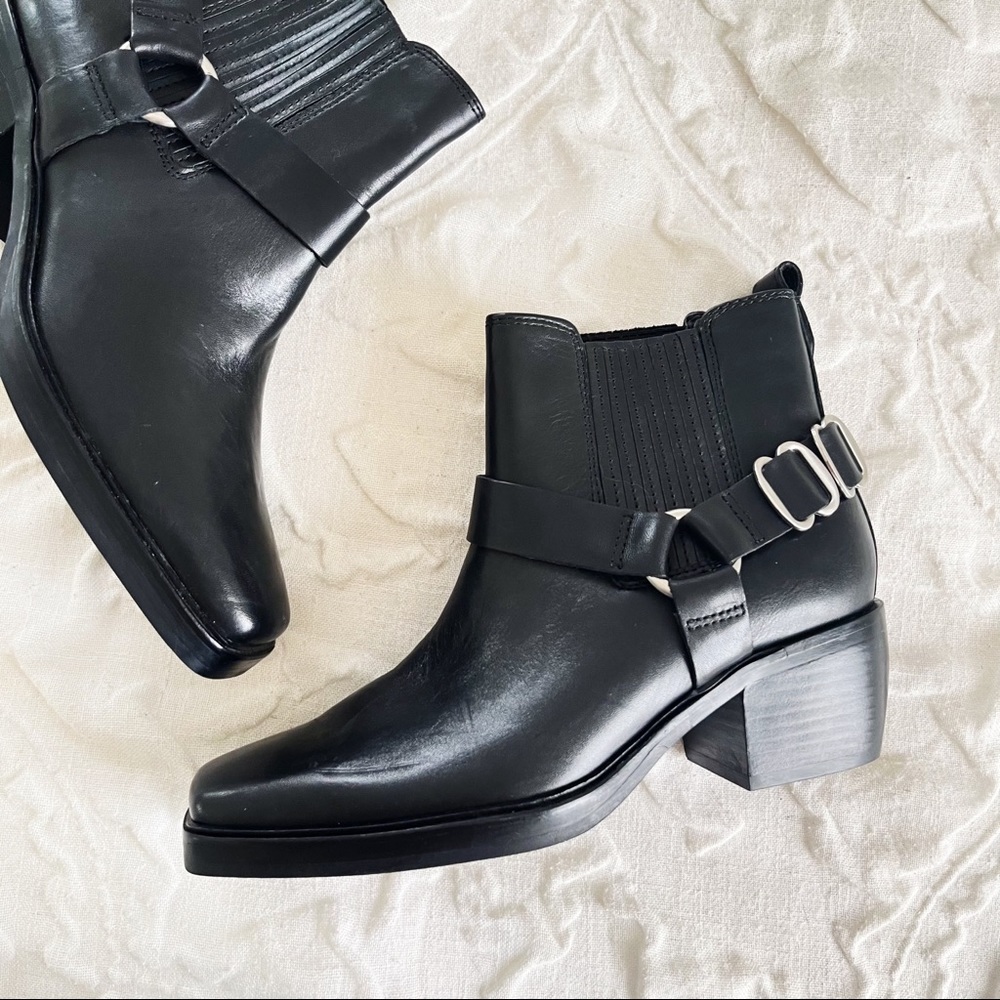 Sam Edelman Bellamie Bootie New $199 - Picture 3 of 9